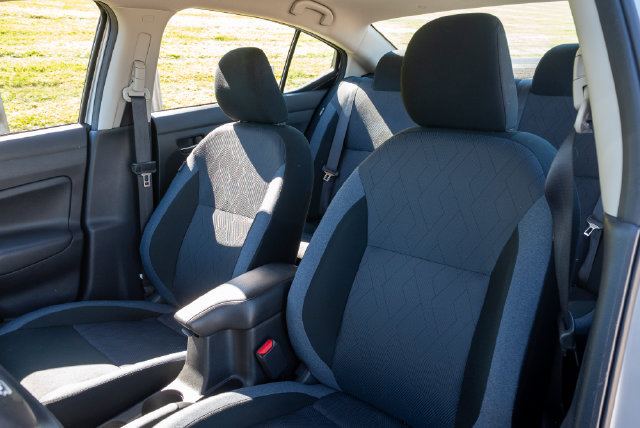 Certified 2025 Nissan Versa SV FWD image 9