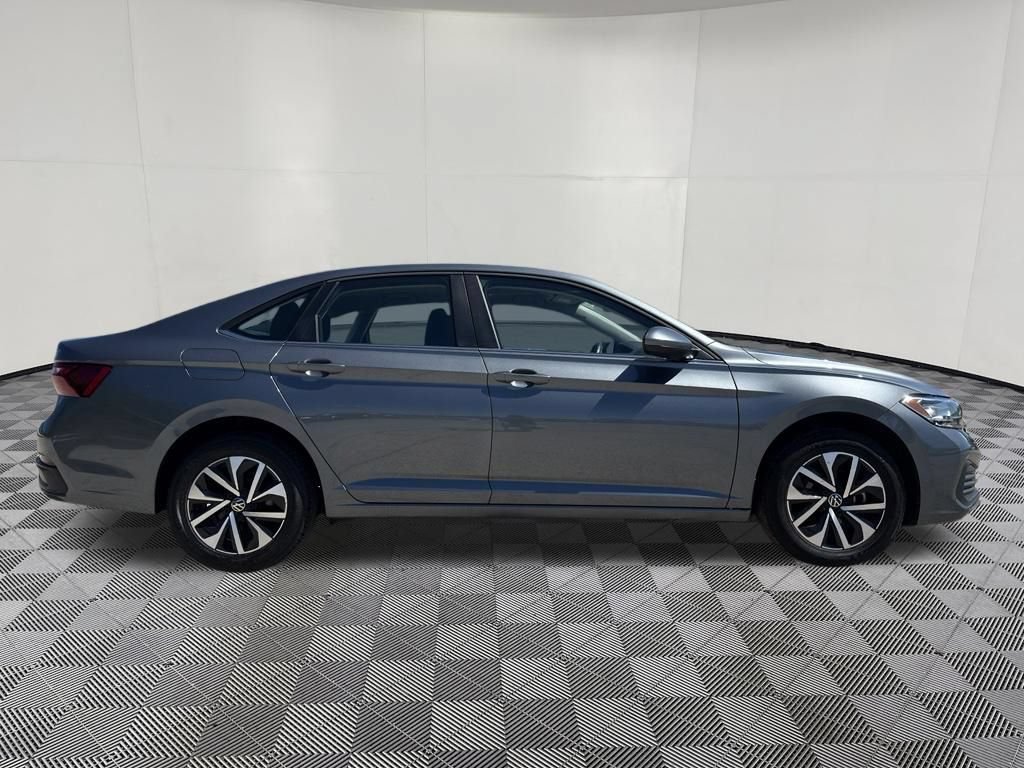 Used 2024 Volkswagen Jetta S FWD image 5