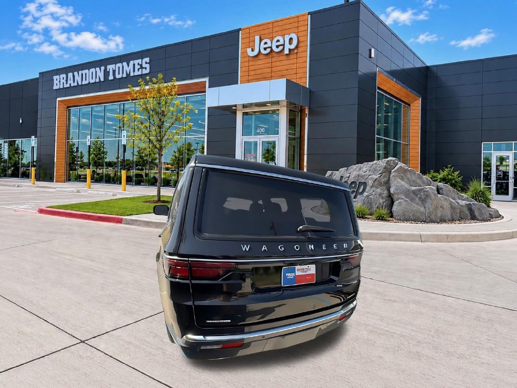 Used 2022 Jeep Wagoneer Series II AWD/4WD image 6