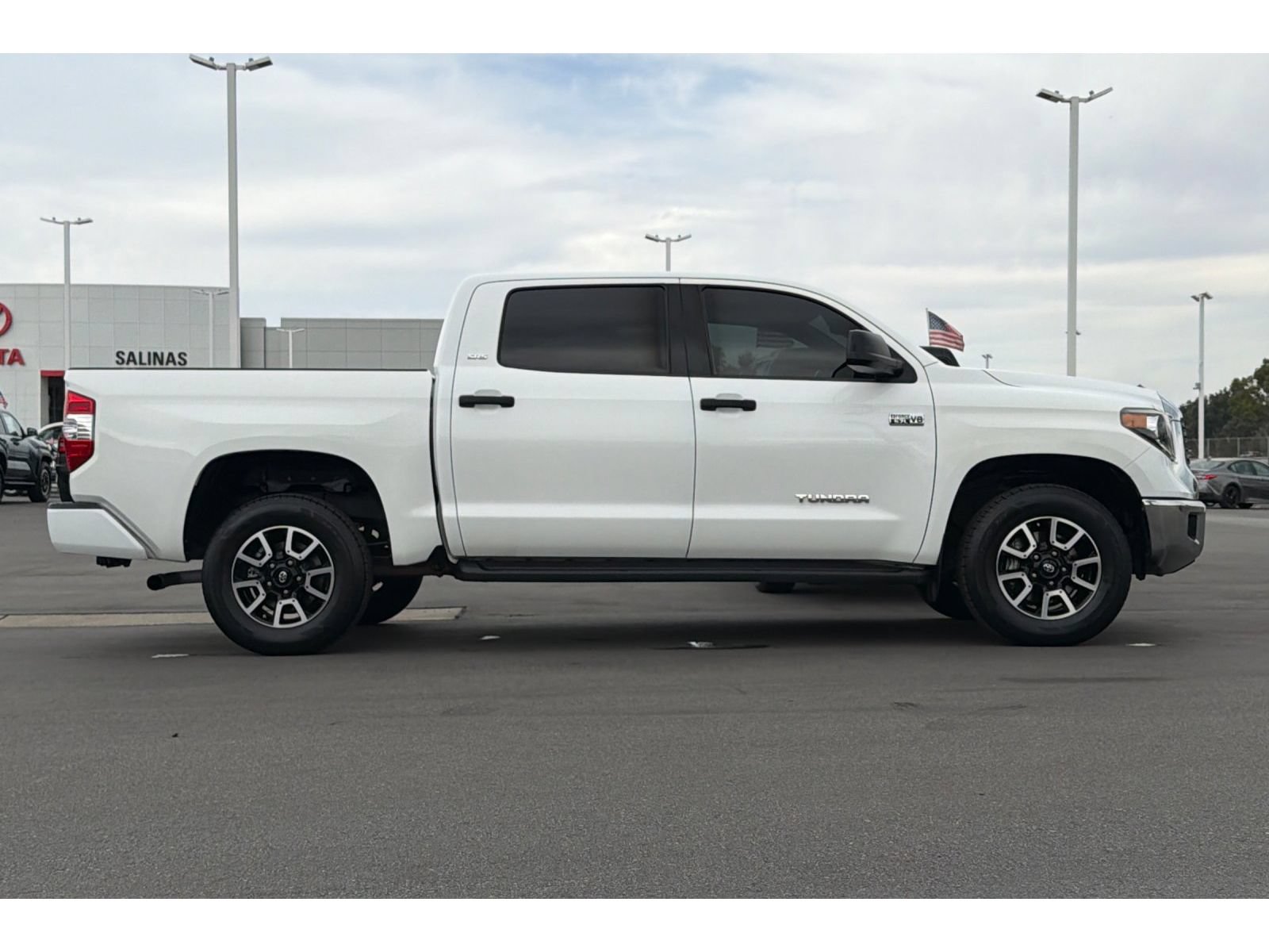 Used 2021 Toyota Tundra SR5 AWD/4WD image 3