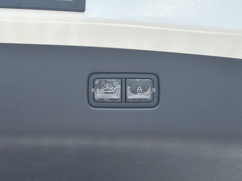 New 2027 Genesis GV70 2.5T AWD/4WD image 21