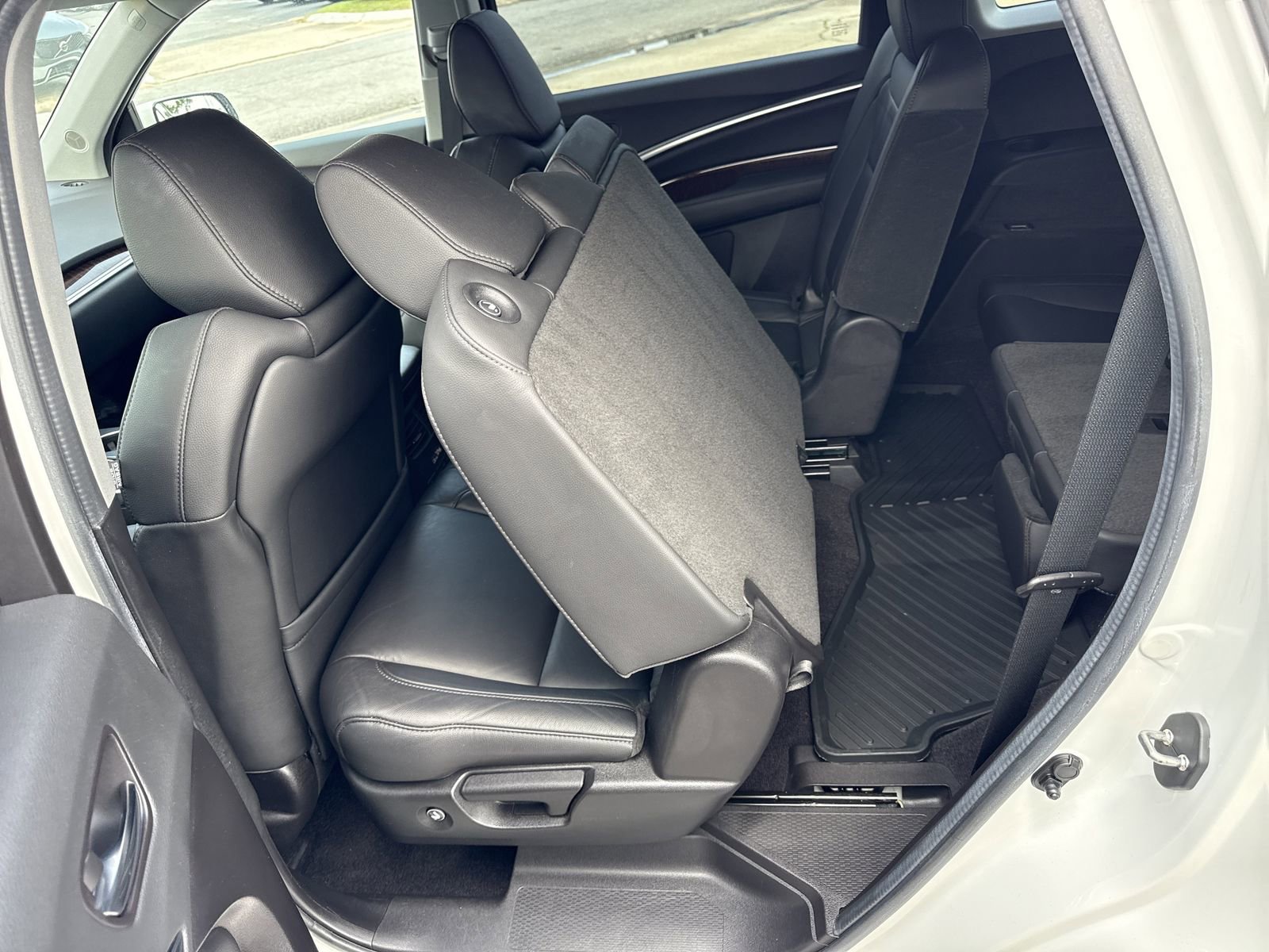 Used 2019 Acura MDX FWD image 11