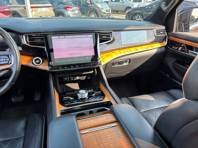 Used 2022 Jeep Grand Wagoneer Series III AWD/4WD image 13
