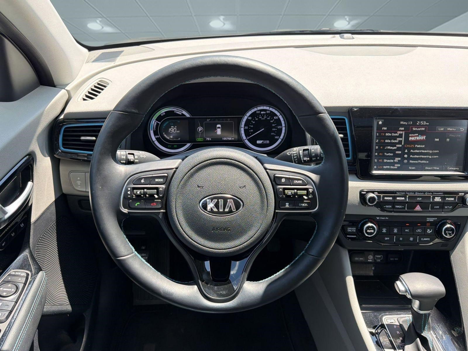 Used 2018 Kia Niro Touring FWD image 25