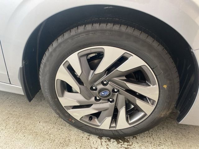 Used 2025 Subaru Legacy Limited image 5