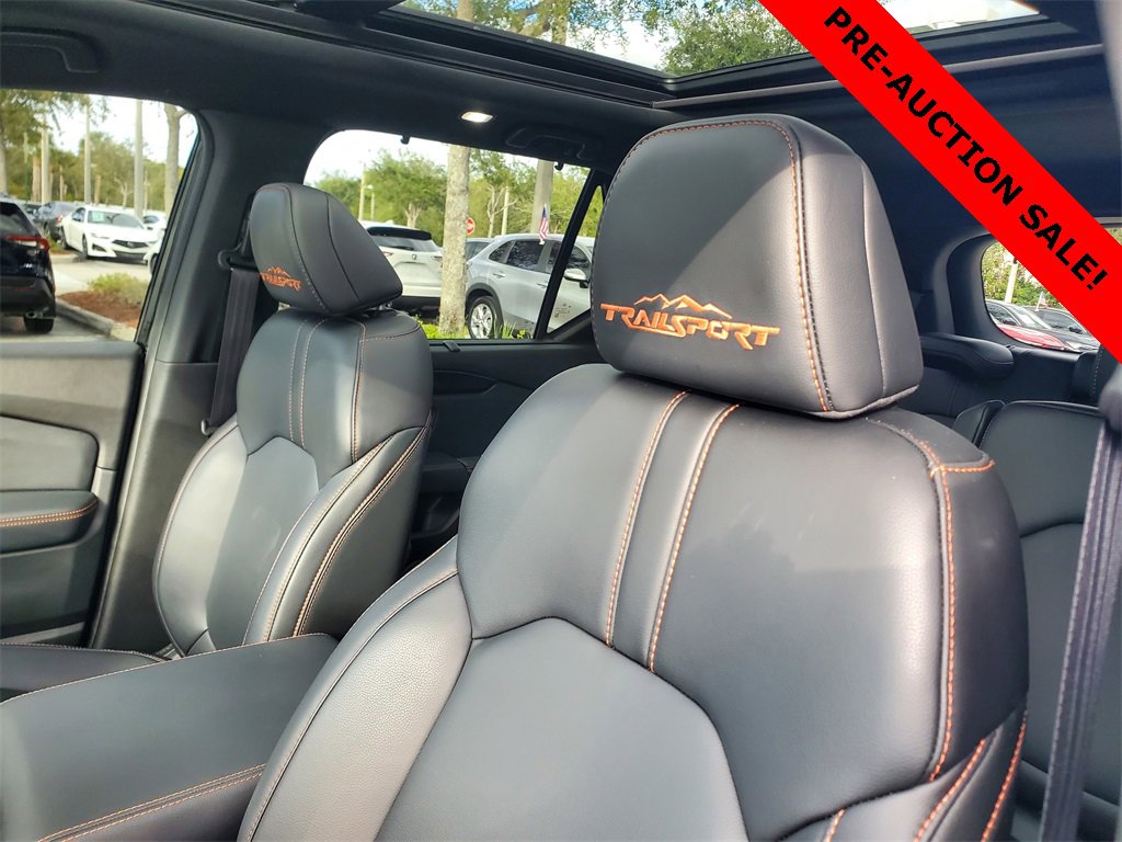 Used 2023 Honda Pilot TrailSport image 17