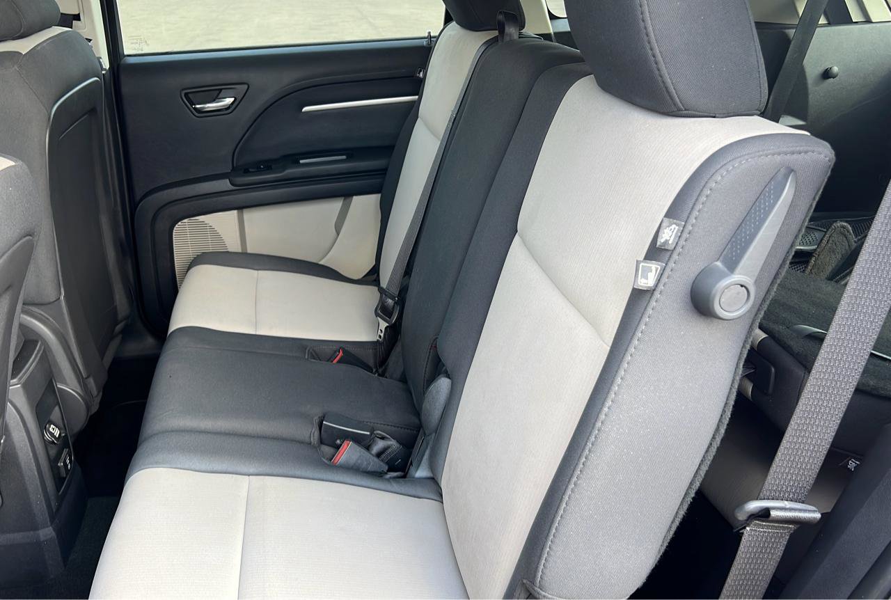 Used 2009 Dodge Journey SXT w/ Flexible Seating Group FWD image 15