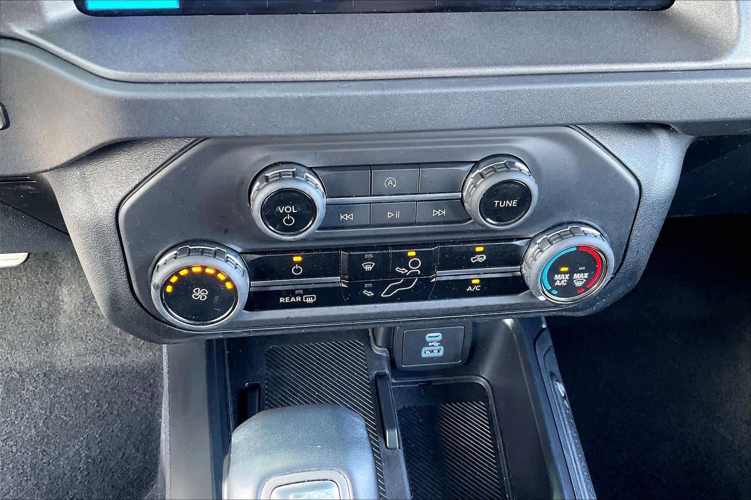 Used 2025 Ford Bronco Big Bend AWD/4WD image 32