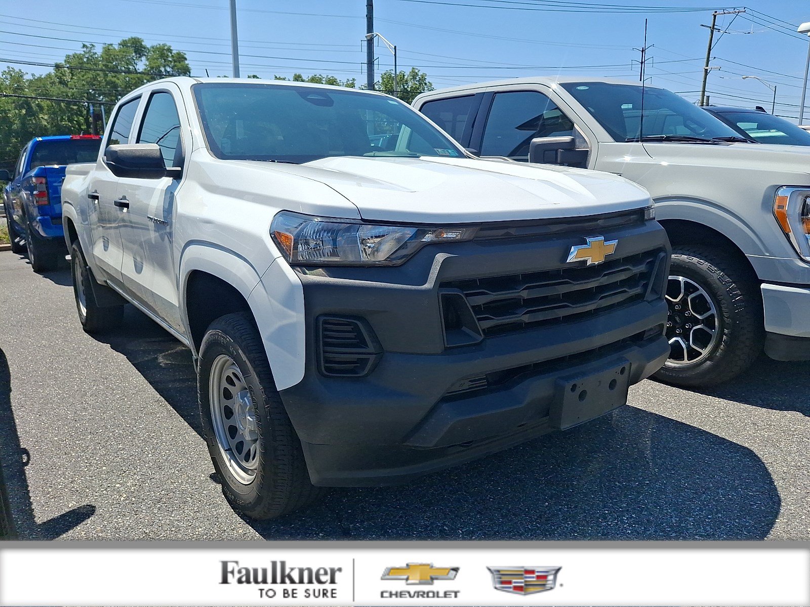 Used 2024 Chevrolet Colorado W/T w/ WT Convenience Package II AWD/4WD image 1