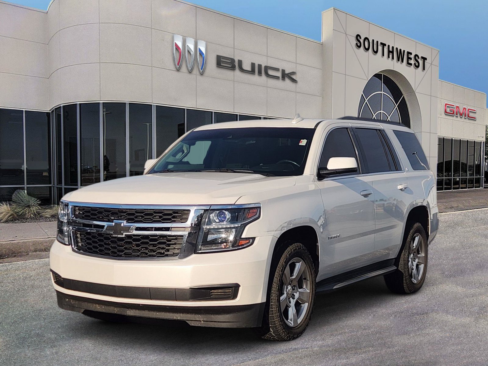Used 2016 Chevrolet Tahoe LT RWD image 2