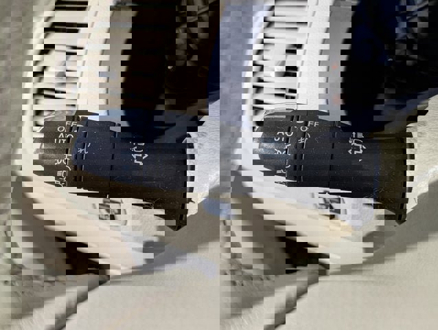 Used 2017 INFINITI QX70 AWD w/ Premium Package image 35