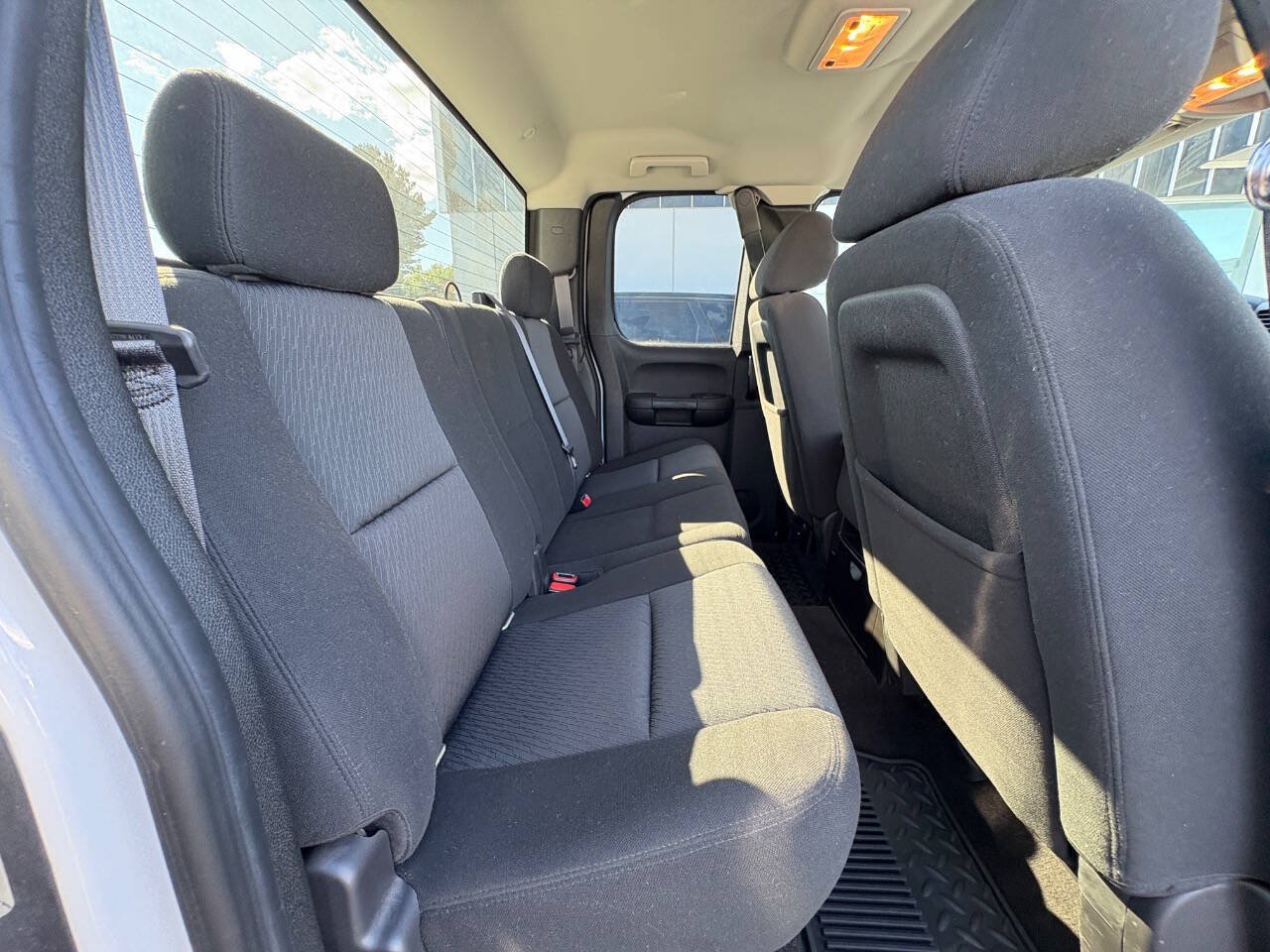 Used 2011 Chevrolet Silverado 3500 LT AWD/4WD image 14