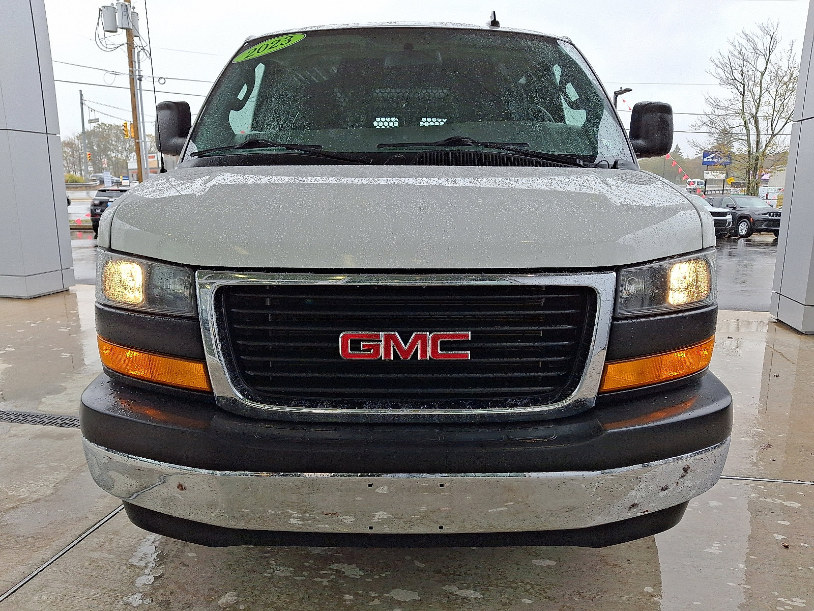 Used 2023 GMC Savana 2500 w/ Driver Convenience Package image 2