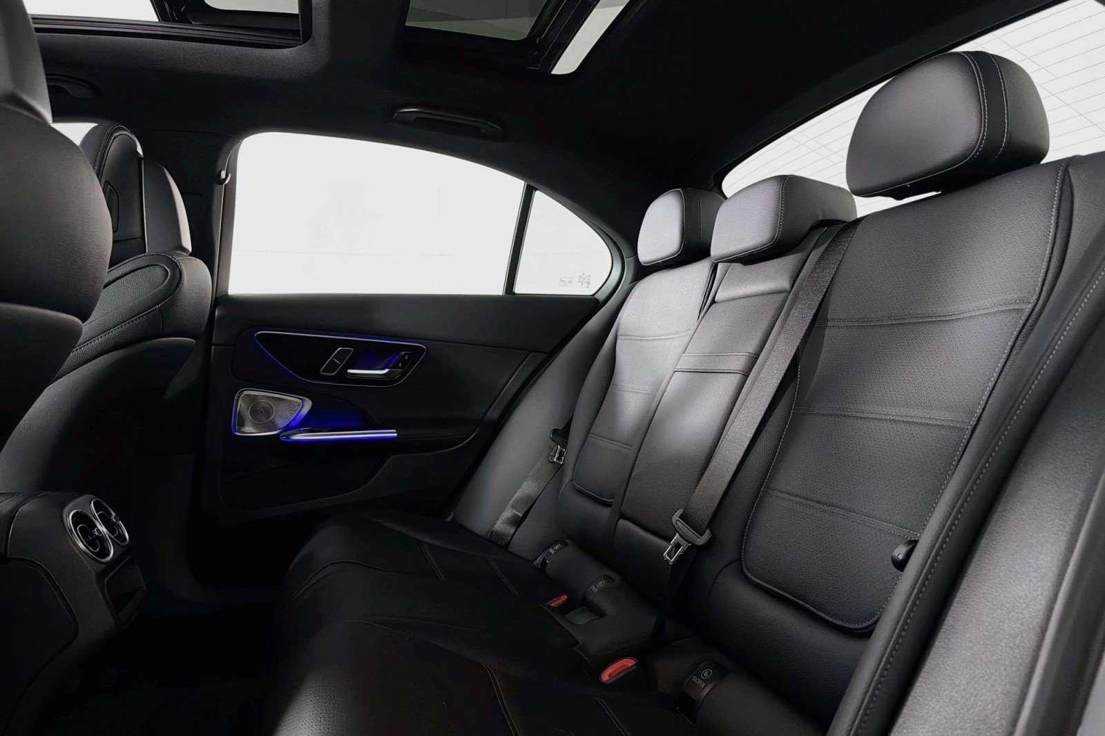 New 2026 Mercedes-Benz C 300 Sedan image 7