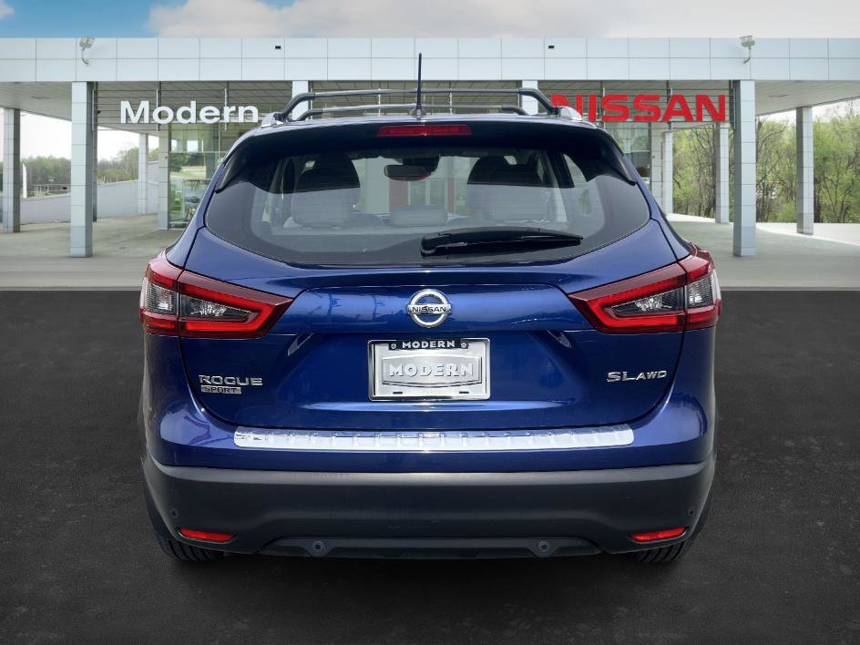 Certified 2022 Nissan Rogue Sport SL image 3