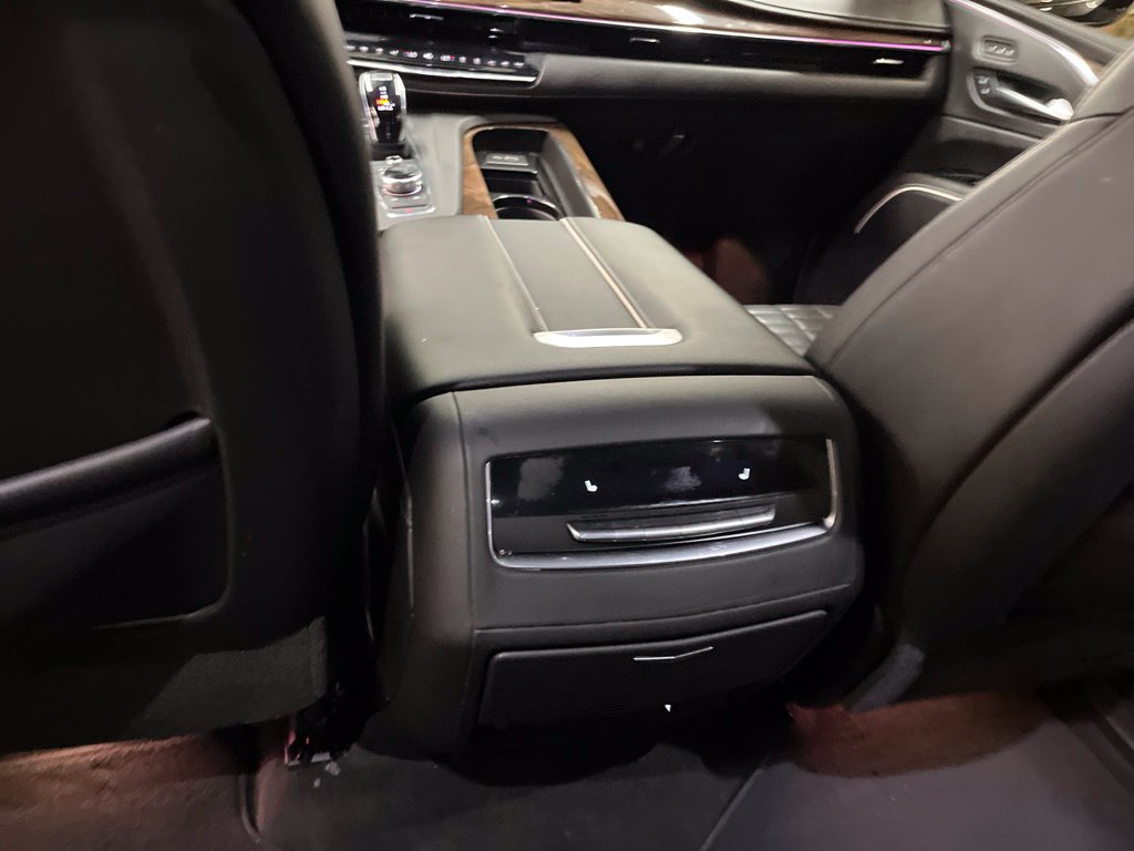 Used 2023 Cadillac Escalade Sport Platinum AWD/4WD image 22