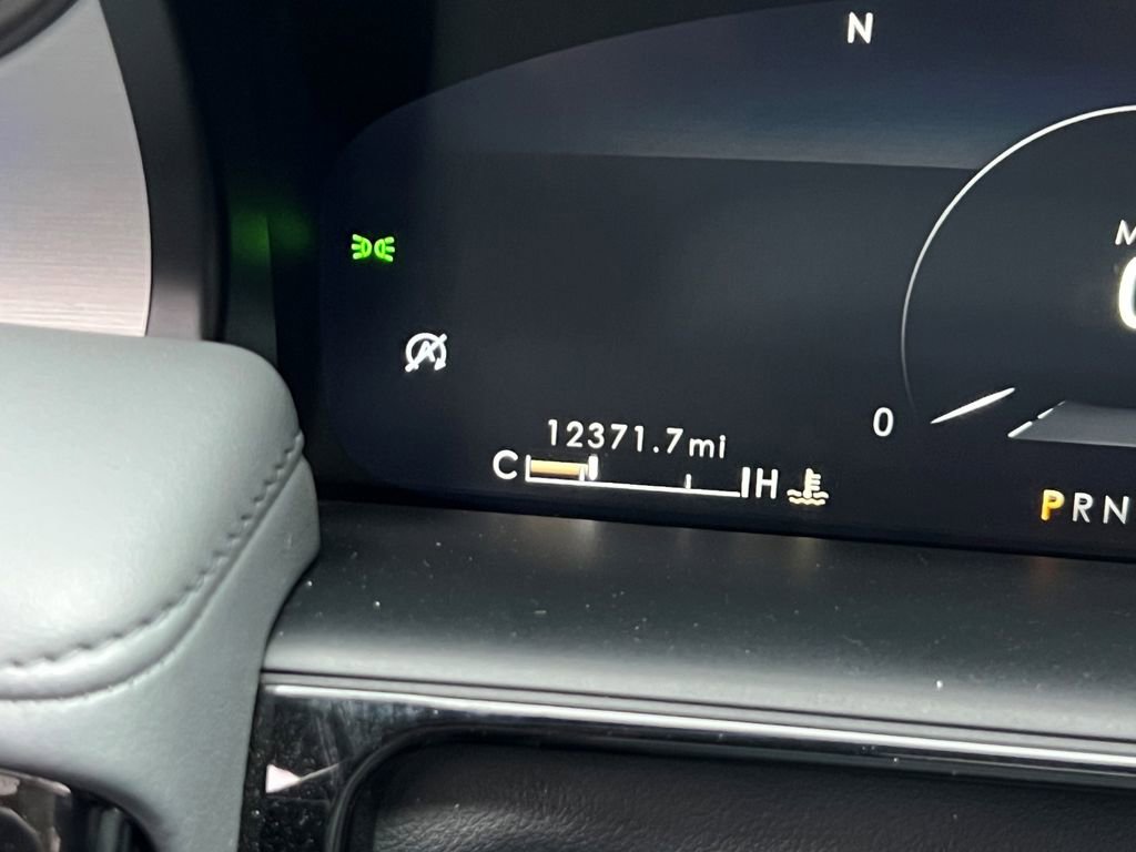 Certified 2023 Lincoln Nautilus Reserve w/ Monochromatic Package image 33