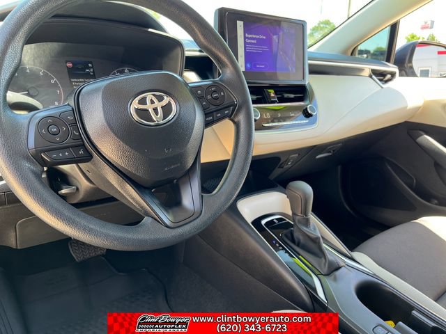 Used 2025 Toyota Corolla LE w/ Convenience Package FWD image 13