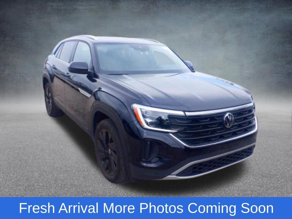 Used 2025 Volkswagen Atlas Cross Sport SE image 4