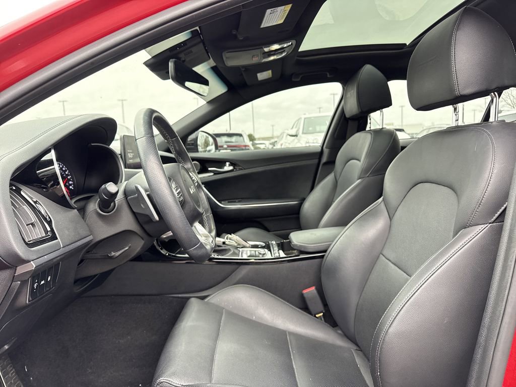Used 2023 Kia Stinger GT-Line w/ Sun & Sound Package image 9