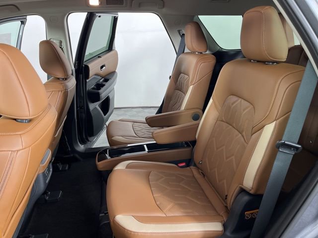 New 2026 Nissan Pathfinder Platinum image 43