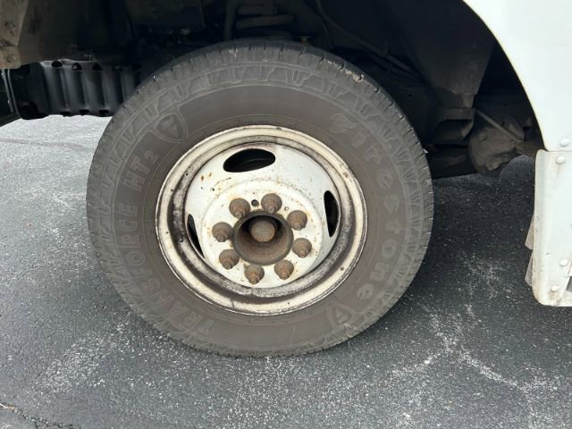 Used 2013 Ford E-350 and Econoline 350 Super Duty w/ Air Conditioning Prep Pkg image 27