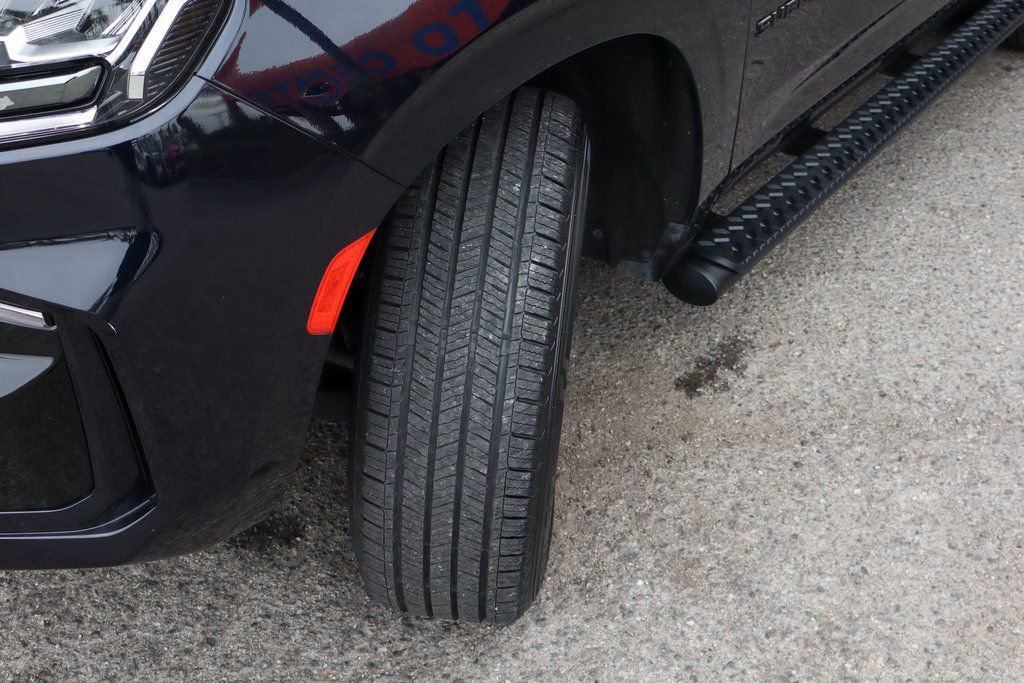 Used 2022 Chevrolet Suburban Z71 w/ Luxury Package image 47