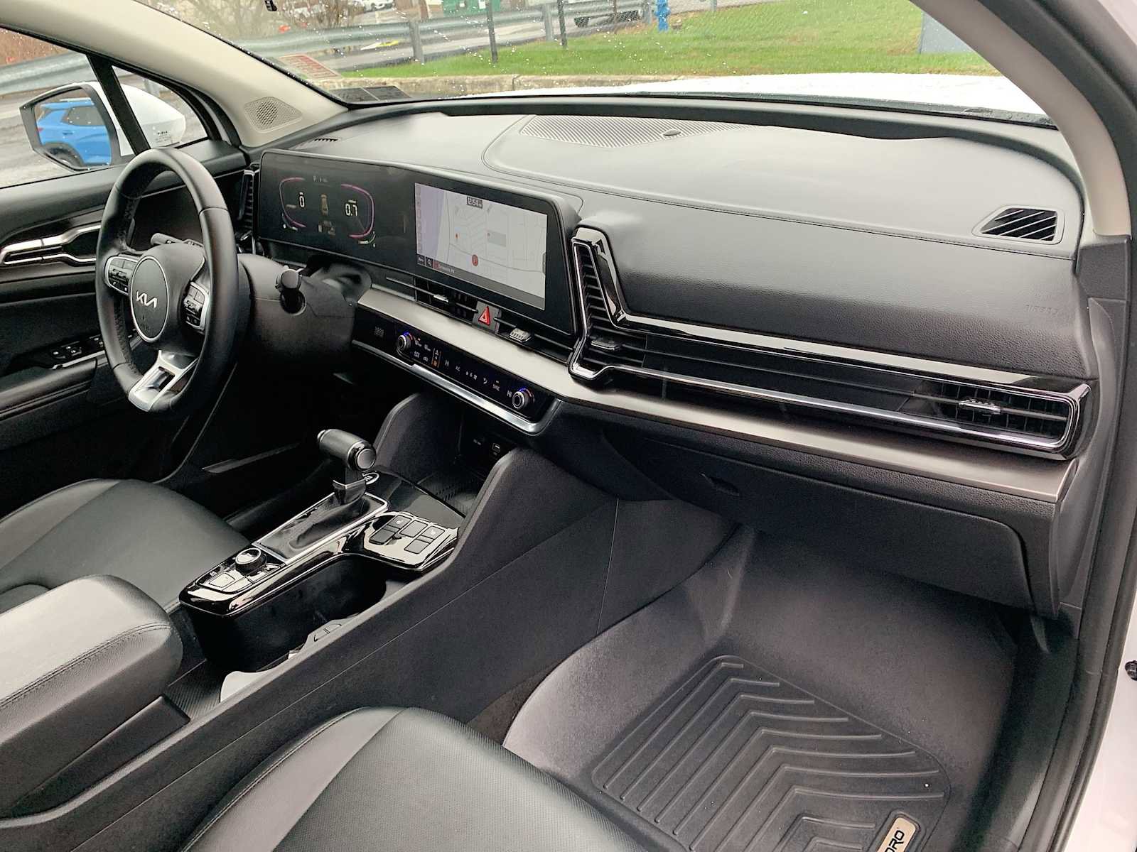 Used 2023 Kia Sportage EX image 28