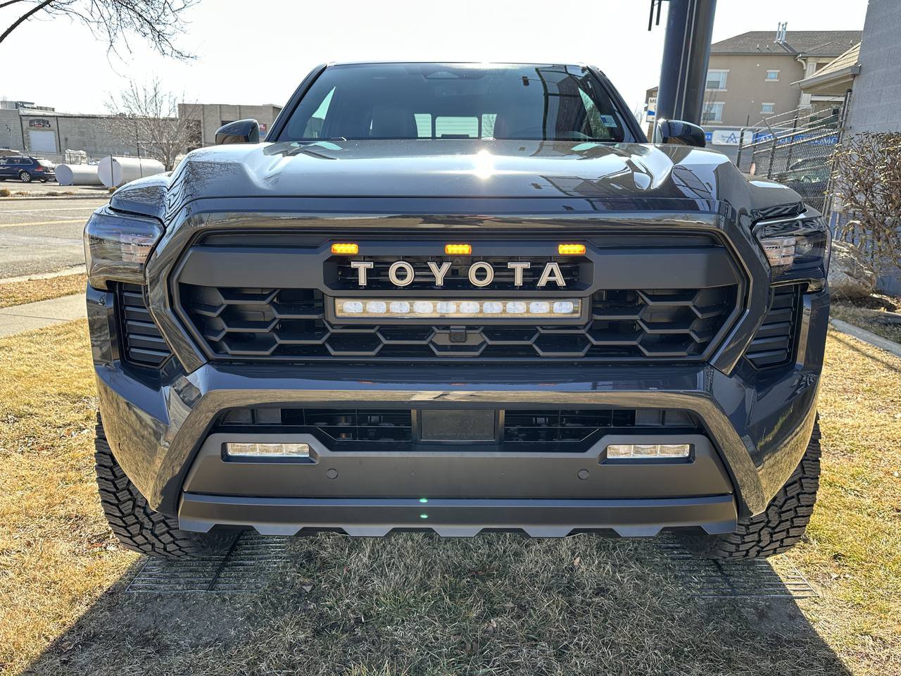 Used 2025 Toyota Tacoma SR5 AWD/4WD image 13