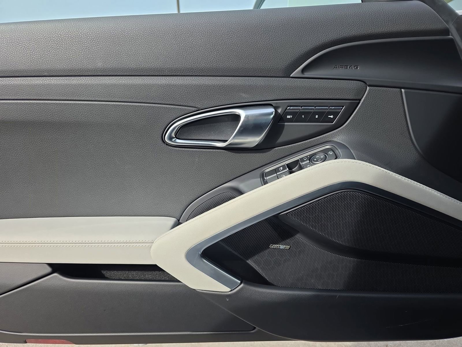 Certified 2025 Porsche 718 Boxster image 21