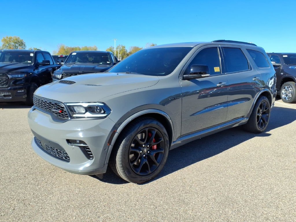 Used 2023 Dodge Durango R/T w/ Tow 'N Go Package AWD/4WD image 1
