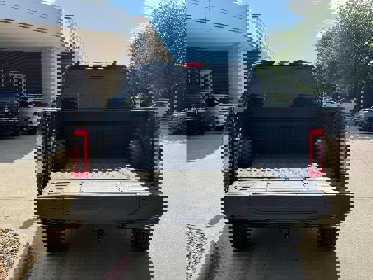 Used 2022 Ford F150 Platinum w/ Equipment Group 701A High image 5