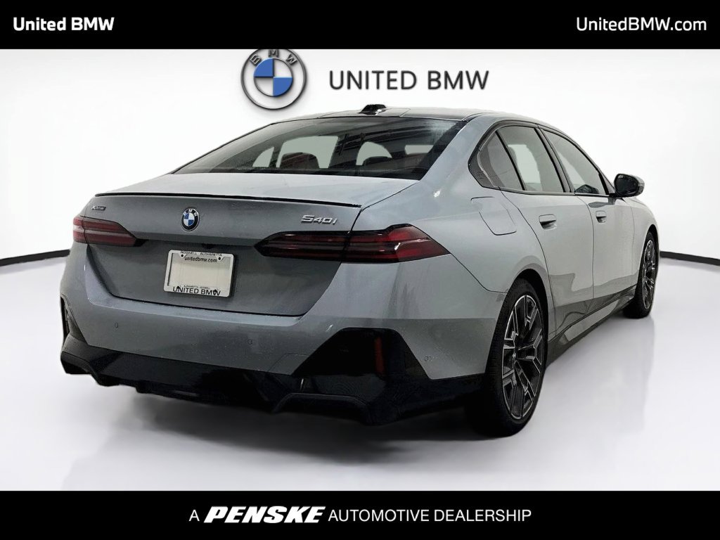 Certified 2027 BMW 540i xDrive w/ M Sport Package AWD/4WD image 5