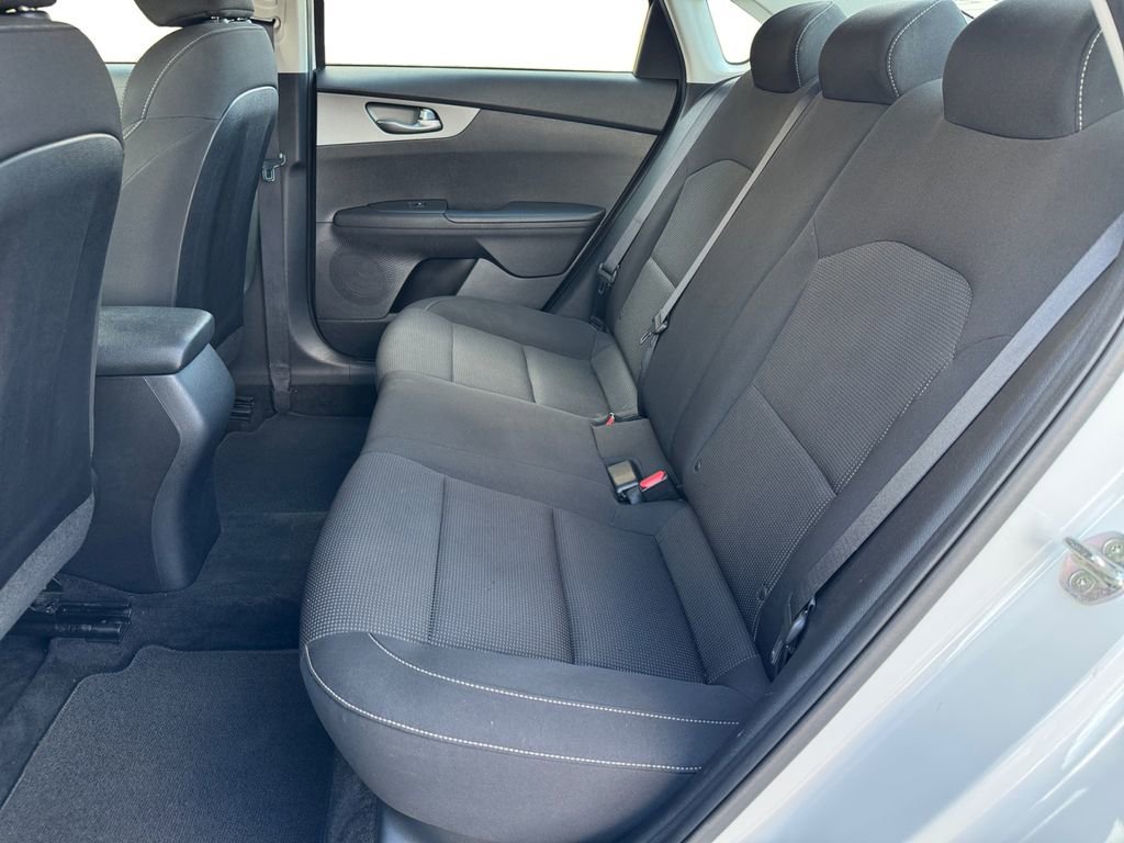 Used 2020 Kia Forte LXS image 19
