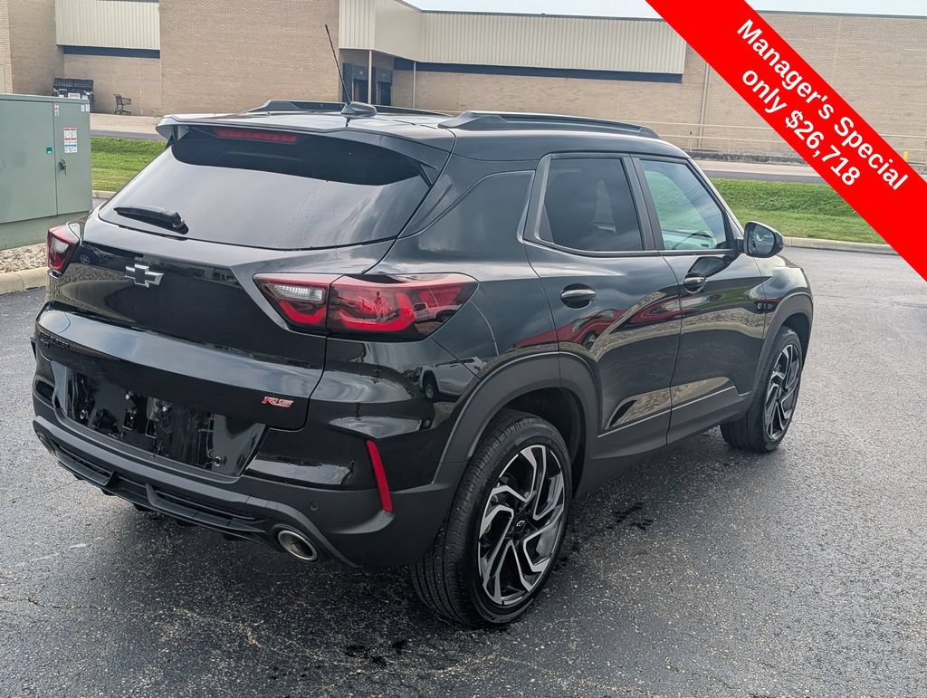 Used 2025 Chevrolet TrailBlazer RS w/ Convenience Package AWD/4WD image 8