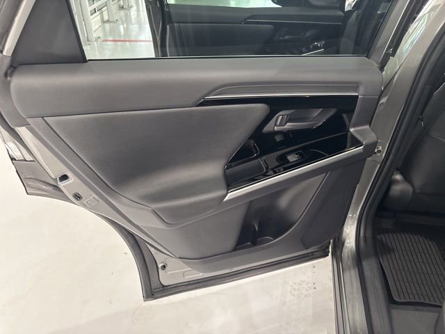 Used 2024 Toyota bZ4X XLE image 34