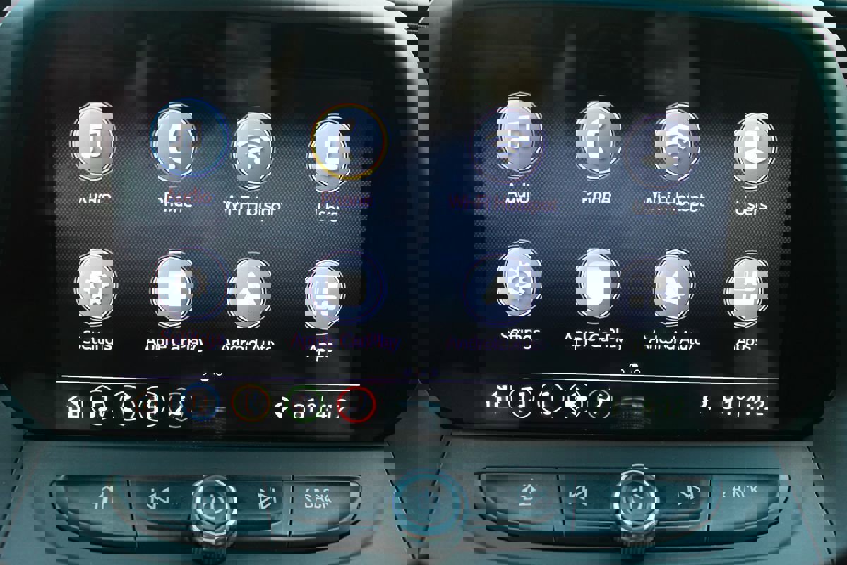 Used 2019 Chevrolet Camaro SS RWD image 27