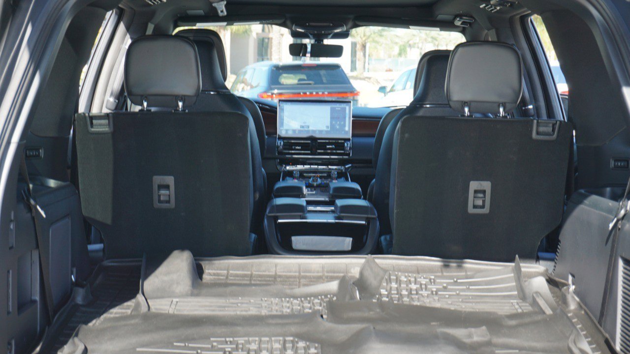 Used 2023 Lincoln Navigator Reserve image 37