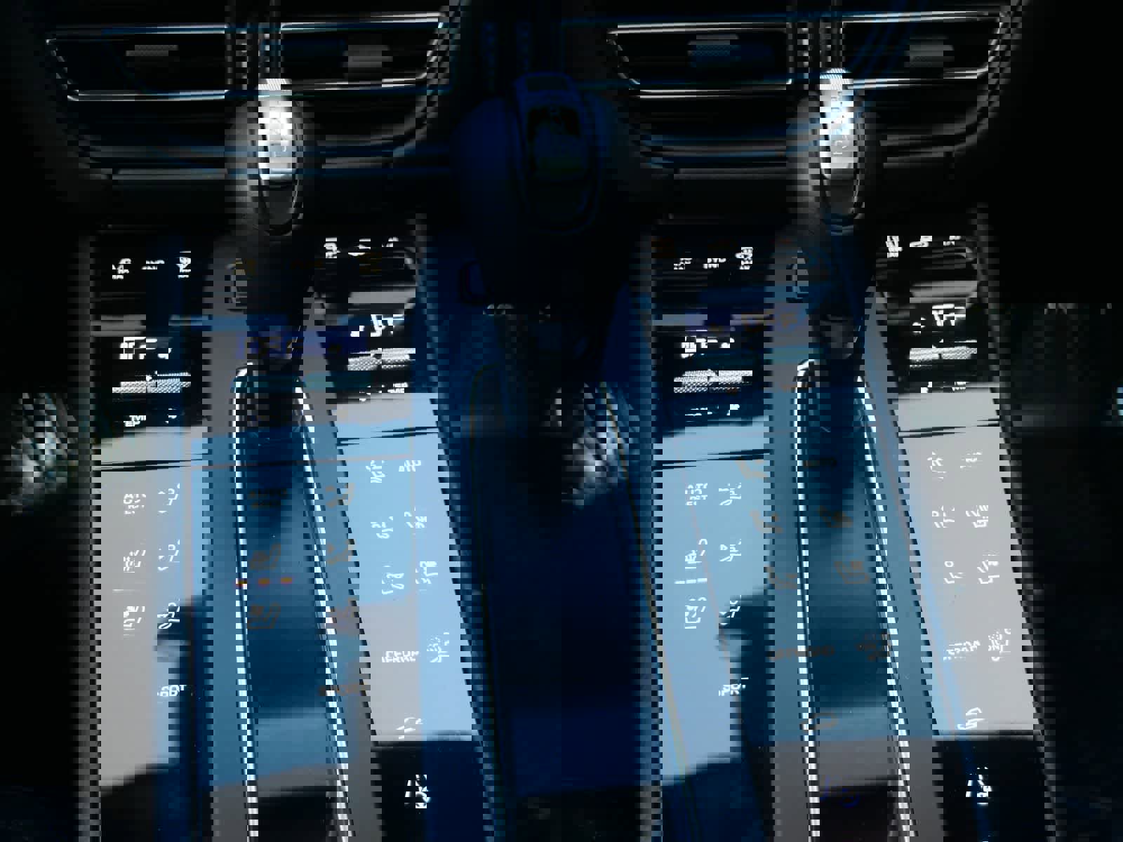 Certified 2023 Porsche Macan image 16