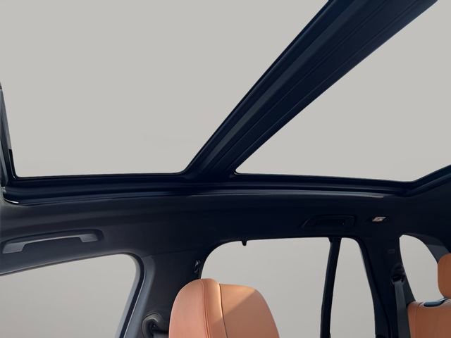 Certified 2022 BMW X5 xDrive45e w/ Executive Package image 21