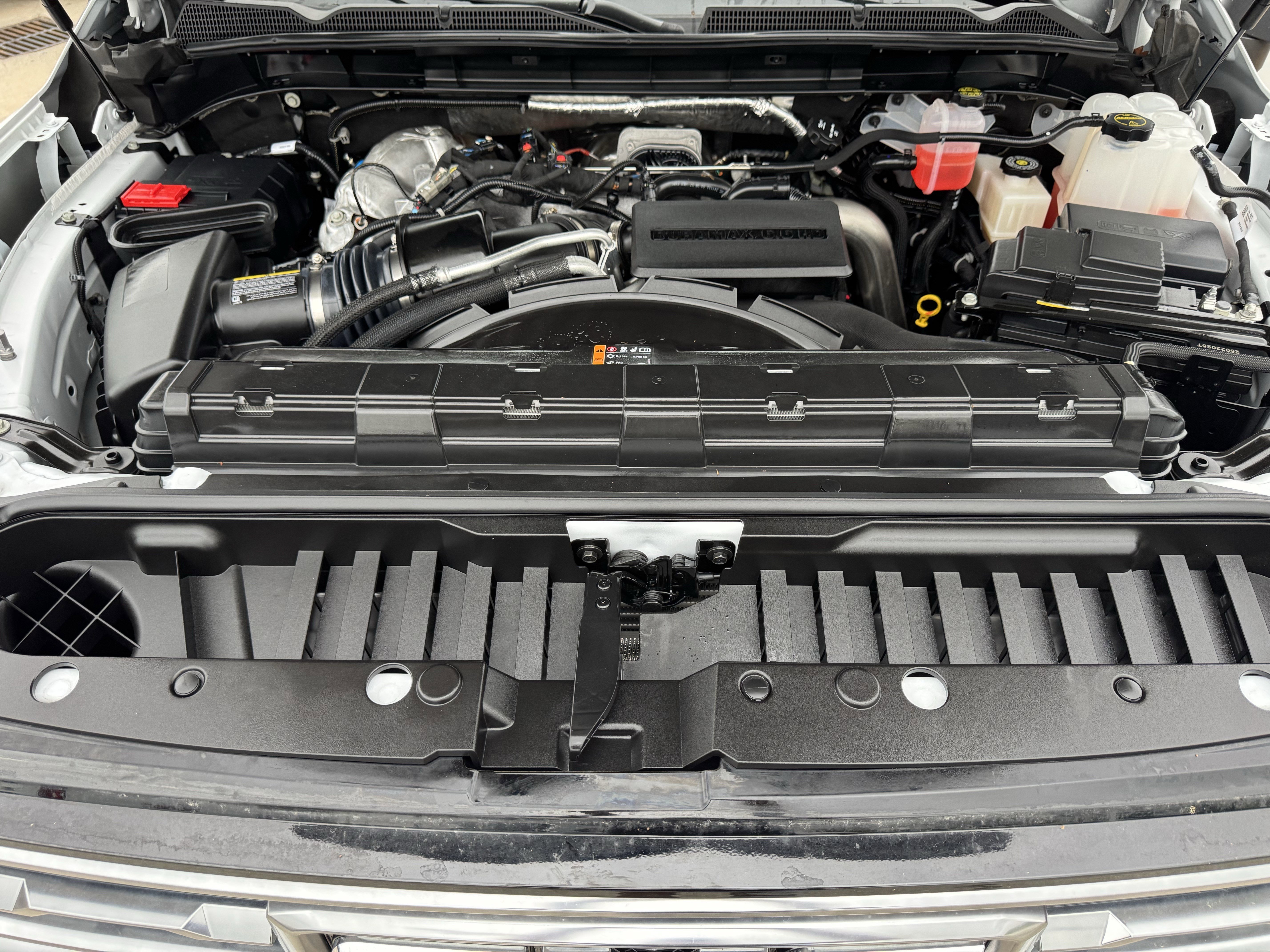 Used 2025 GMC Sierra 2500 AT4 image 36