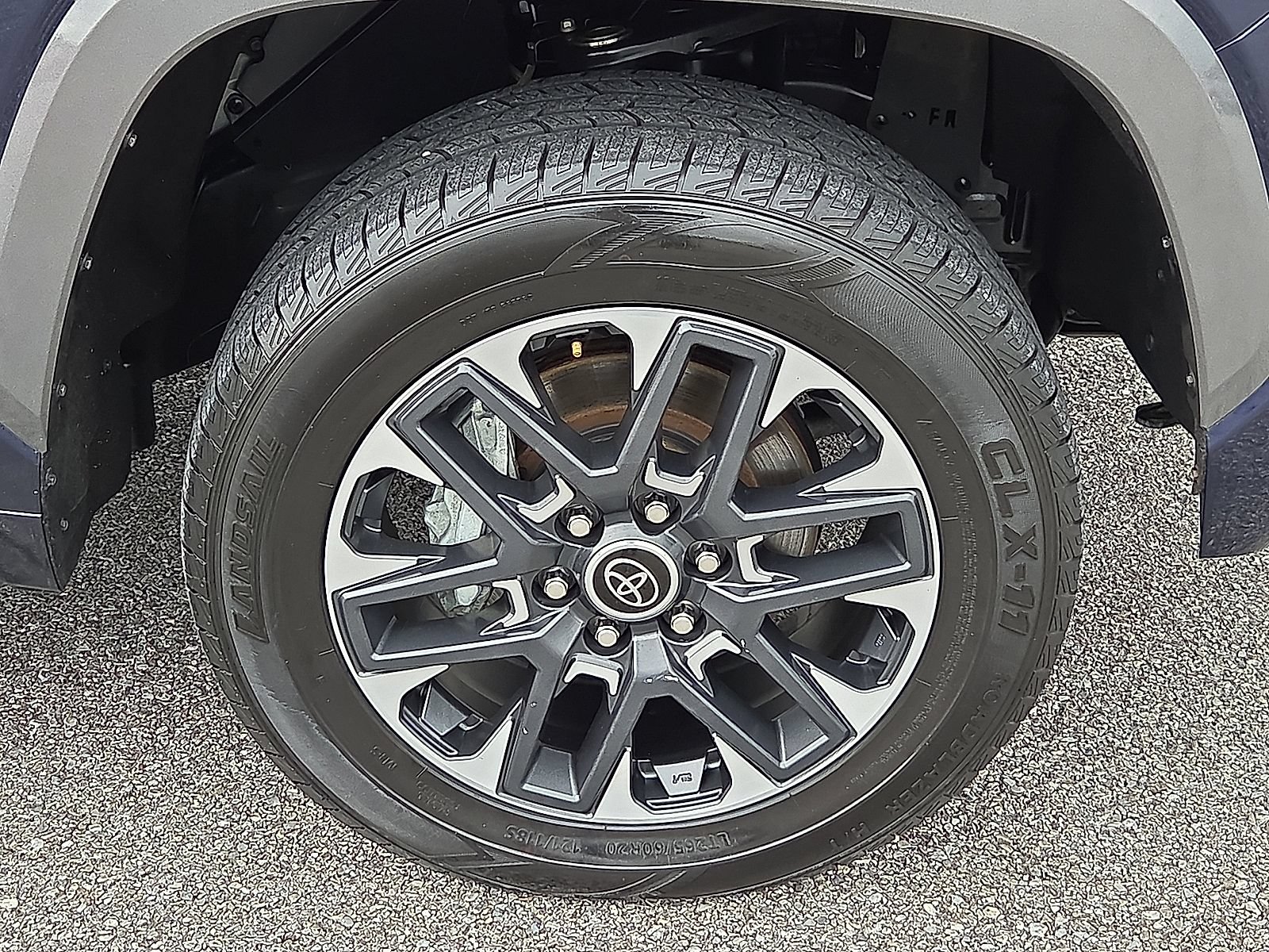 Used 2023 Toyota Tundra Limited AWD/4WD image 7