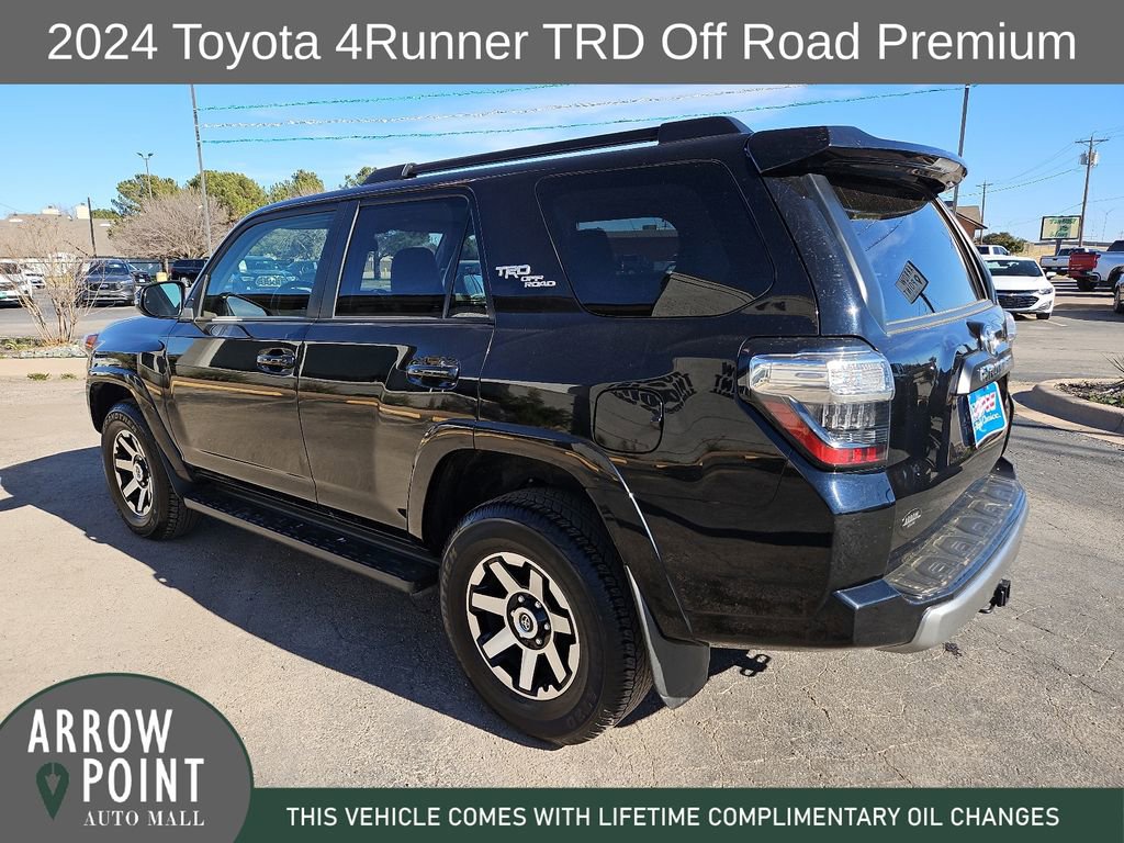 Used 2024 Toyota 4Runner TRD Off-Road Premium image 8