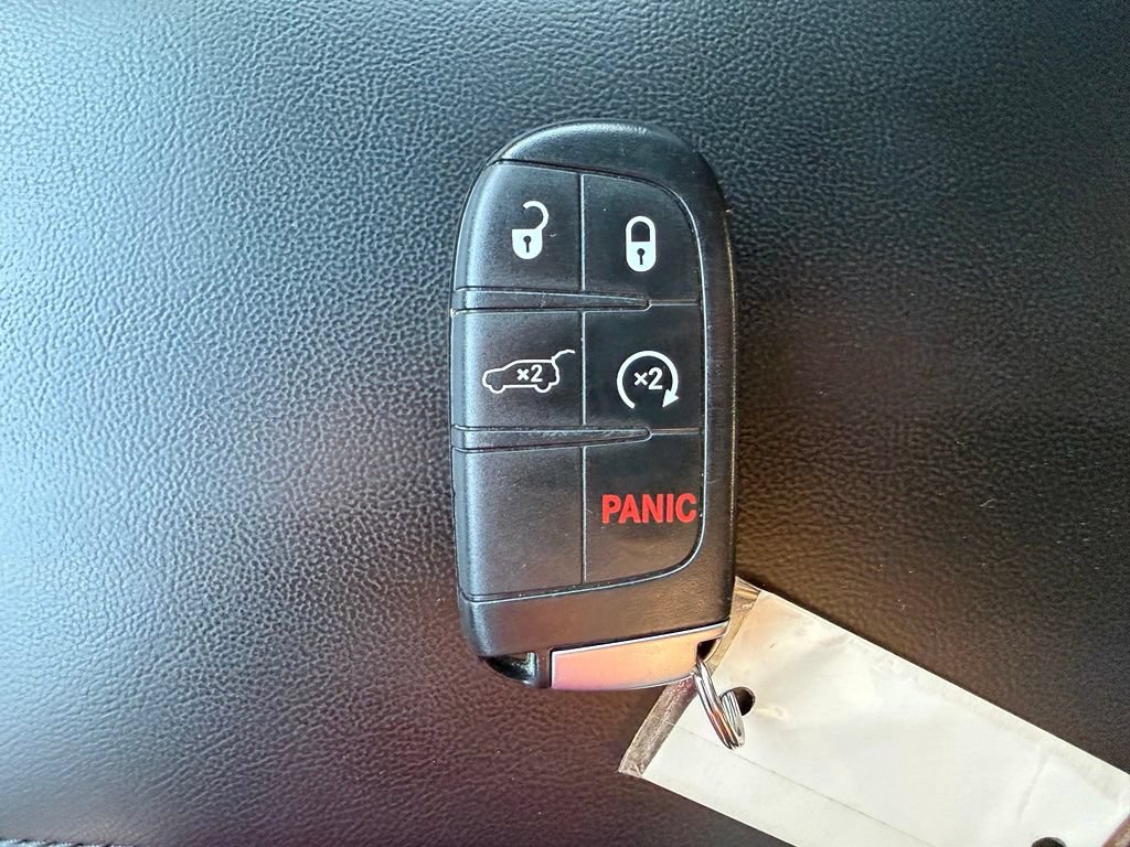 Used 2021 Jeep Grand Cherokee Laredo X AWD/4WD image 29