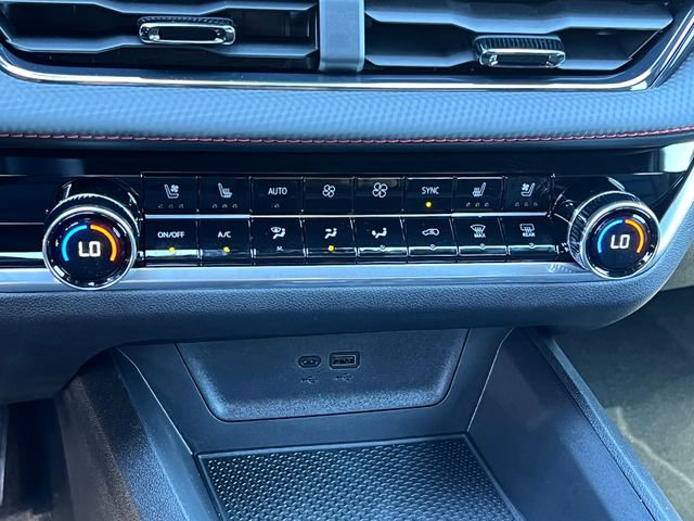 New 2026 Chevrolet Equinox RS w/ Convenience Package III AWD/4WD image 25