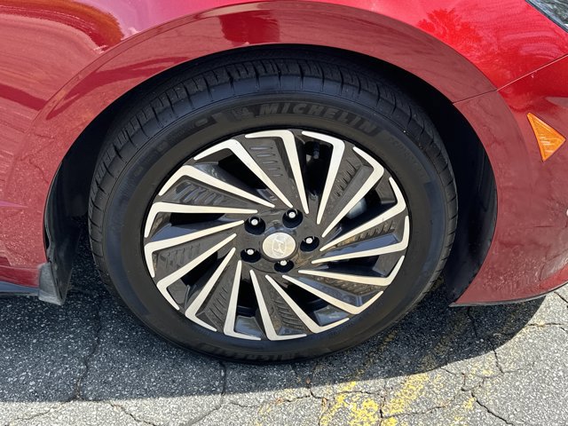 Used 2023 Hyundai Sonata SEL w/ Cargo Package image 16