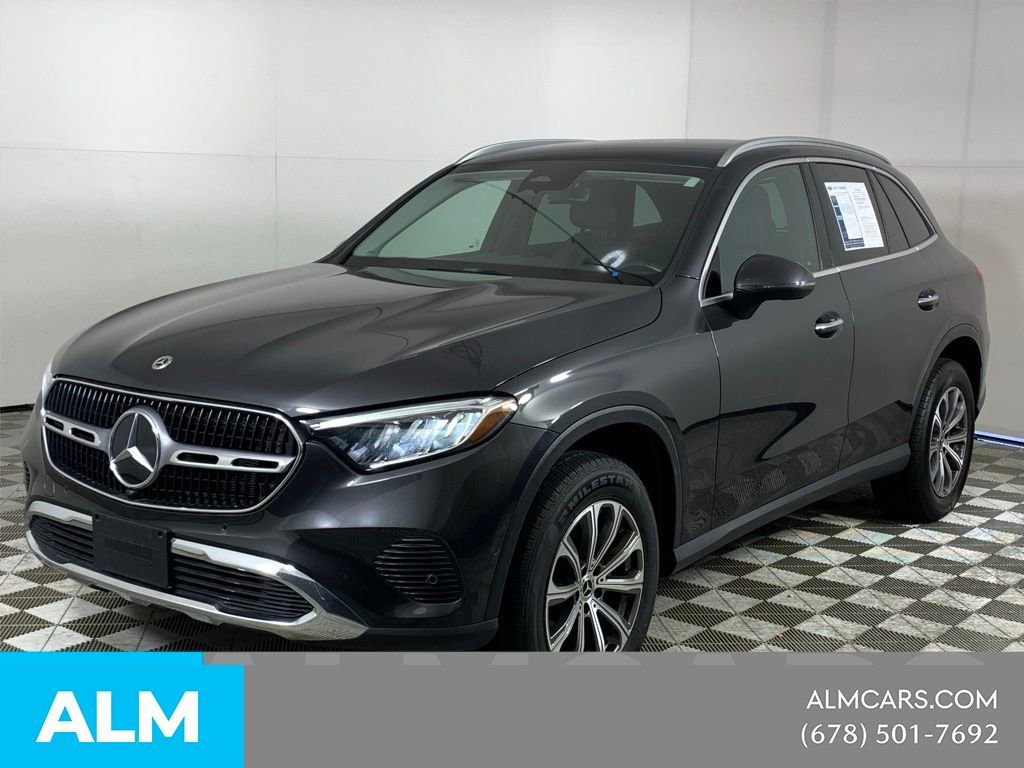 Used 2023 Mercedes-Benz GLC 300 image 5