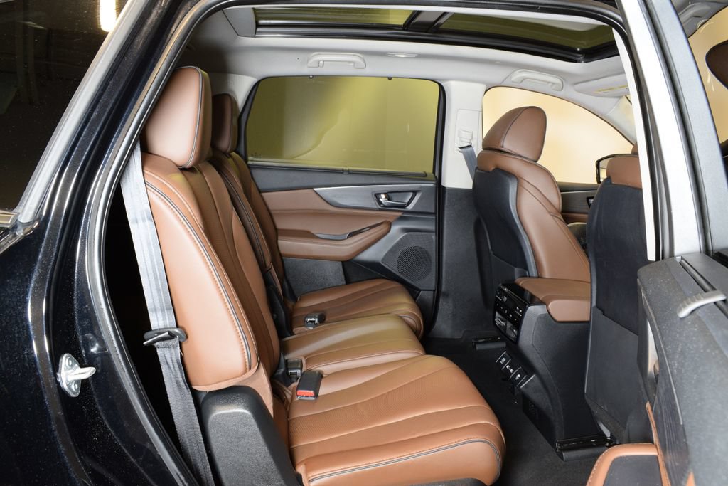 Used 2024 Acura MDX SH-AWD w/ Advance Package image 31