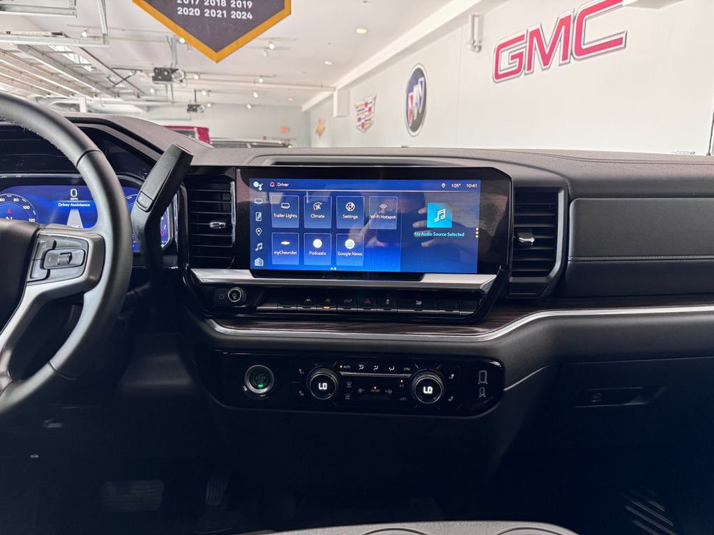 Certified 2023 Chevrolet Silverado 1500 LT AWD/4WD image 19