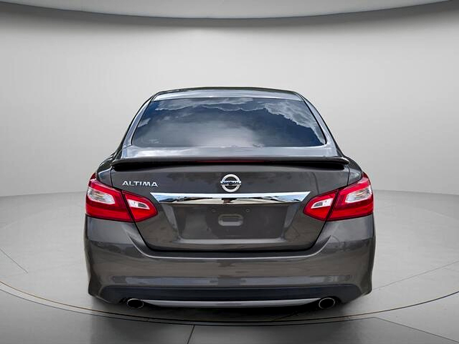 Used 2017 Nissan Altima 2.5 S w/ Power Driver Seat Package FWD image 6